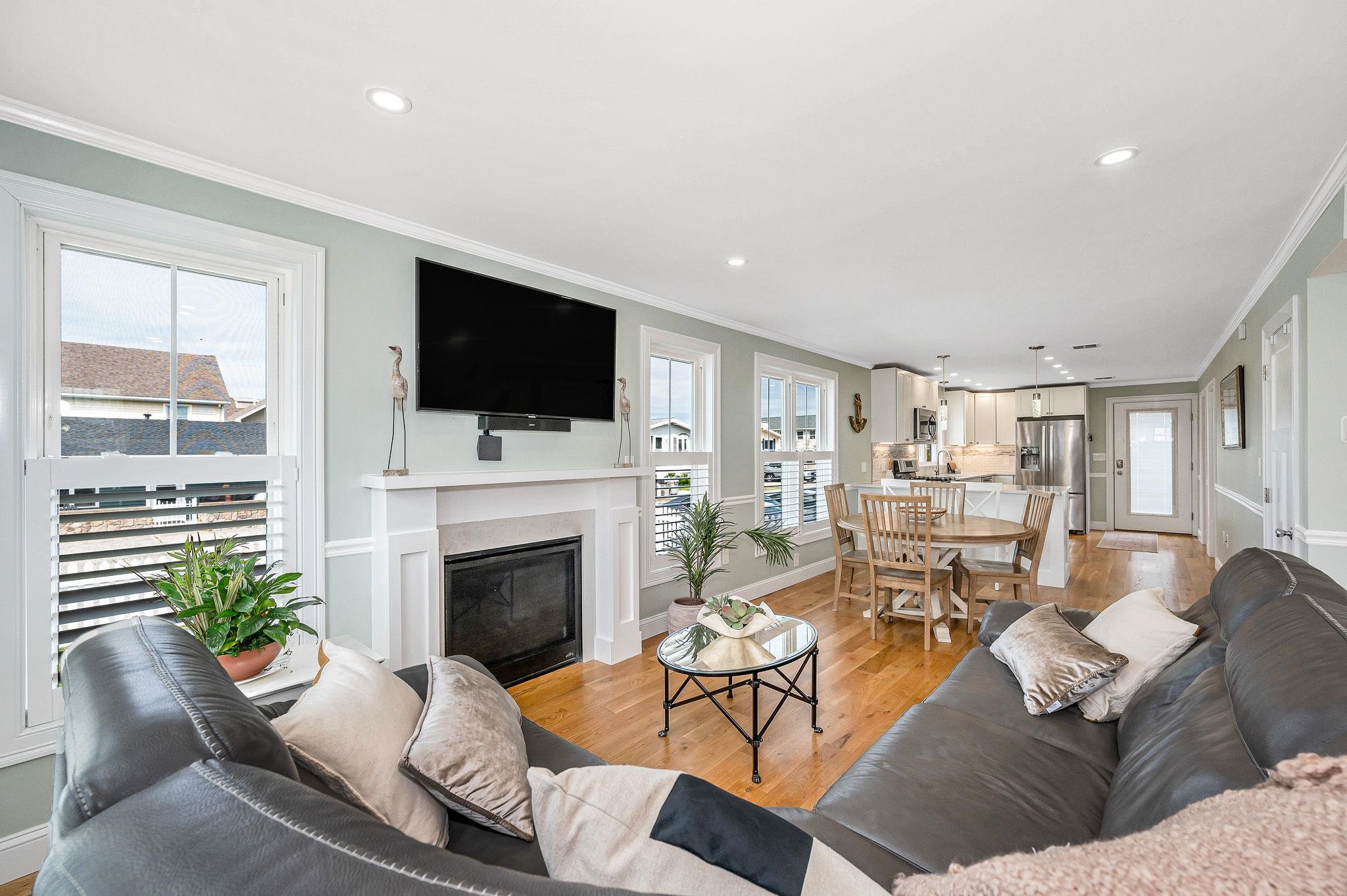 352 Portsmouth Avenue