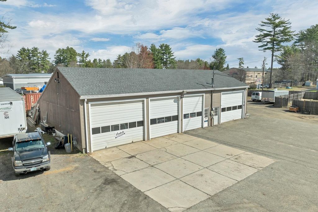 Photo of 14 Danville Road, Plaistow, NH 03865 (MLS # 5084430)