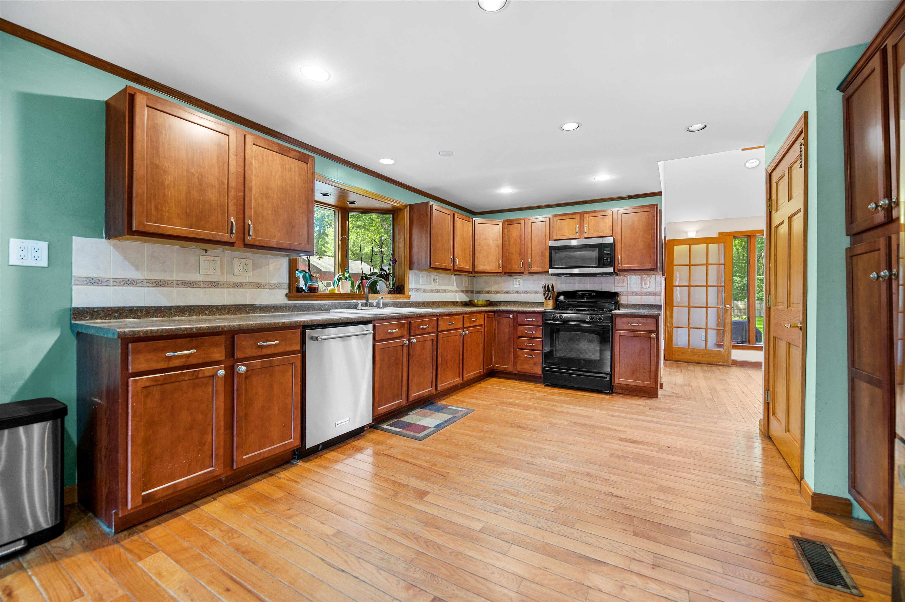 17 North Avenue