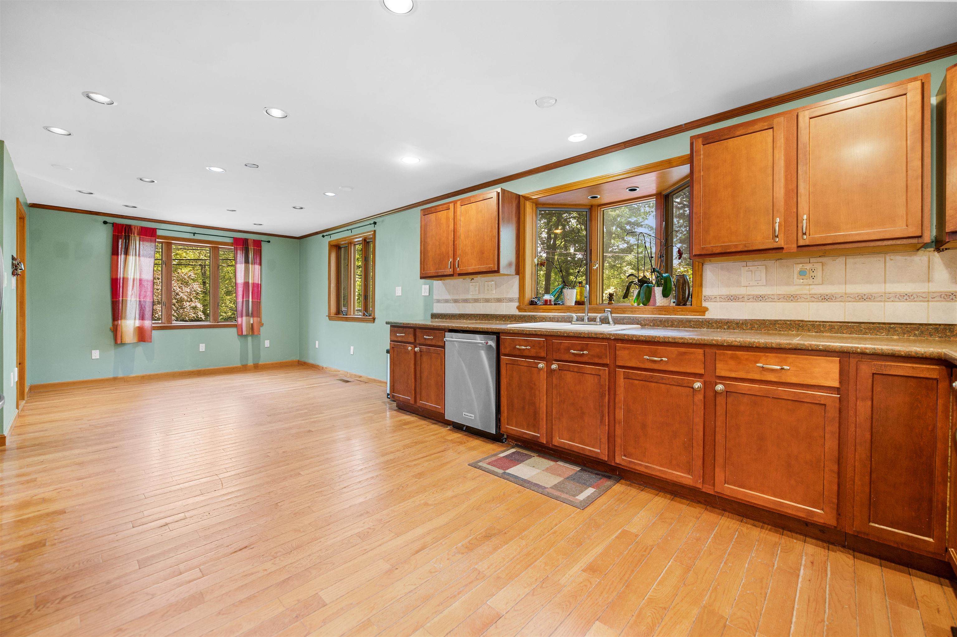 17 North Avenue