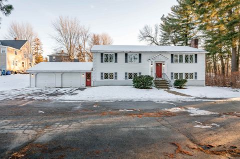 Photo of 4 Brookside Terrace, Nashua, NH 03060 (MLS # 5073996)