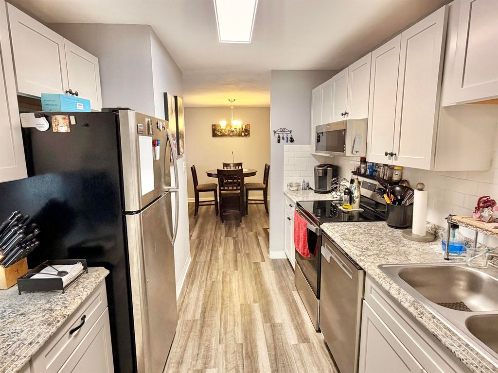 Photo of 35 Andrew Street #28, Manchester, NH 03104 (MLS # 5081676)