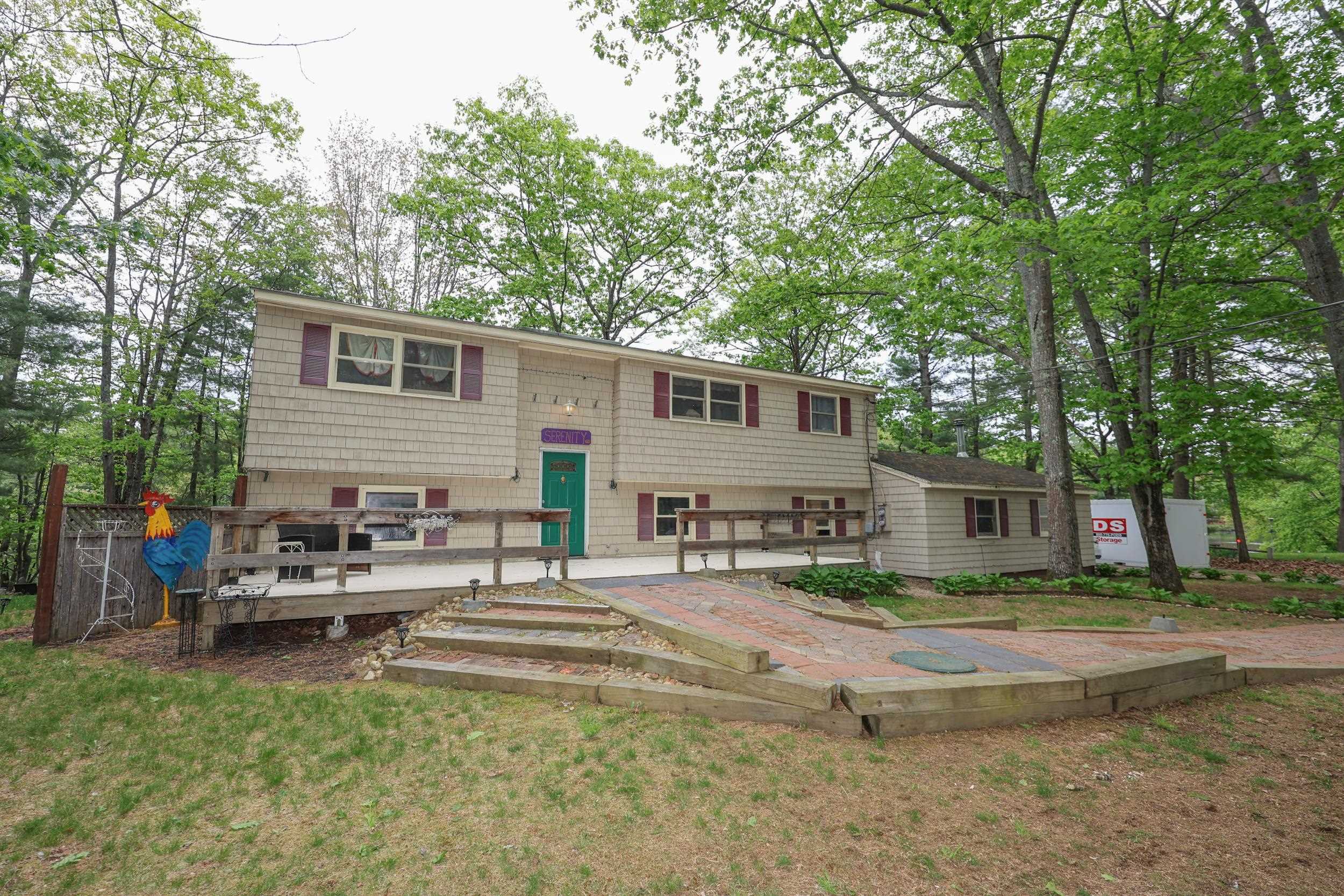 11 Riverside Drive