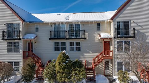 Photo of 21 Arlington Street #B, Merrimack, NH 03054 (MLS # 5076743)
