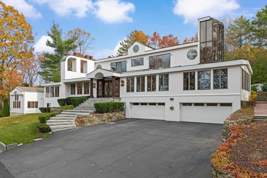 Photo of 143 High Ridge Road, Manchester, NH 03104 (MLS # 5081090)