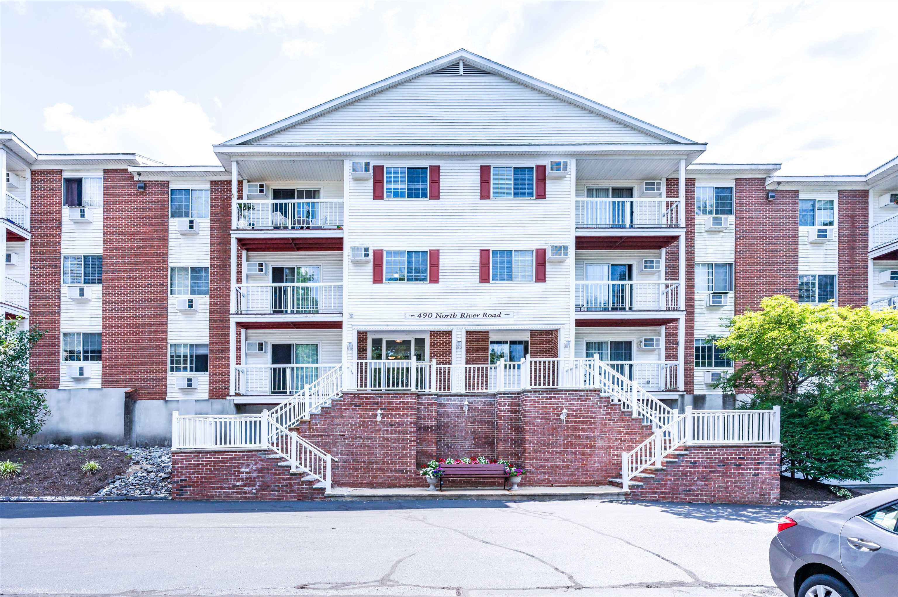 490 River Road 3