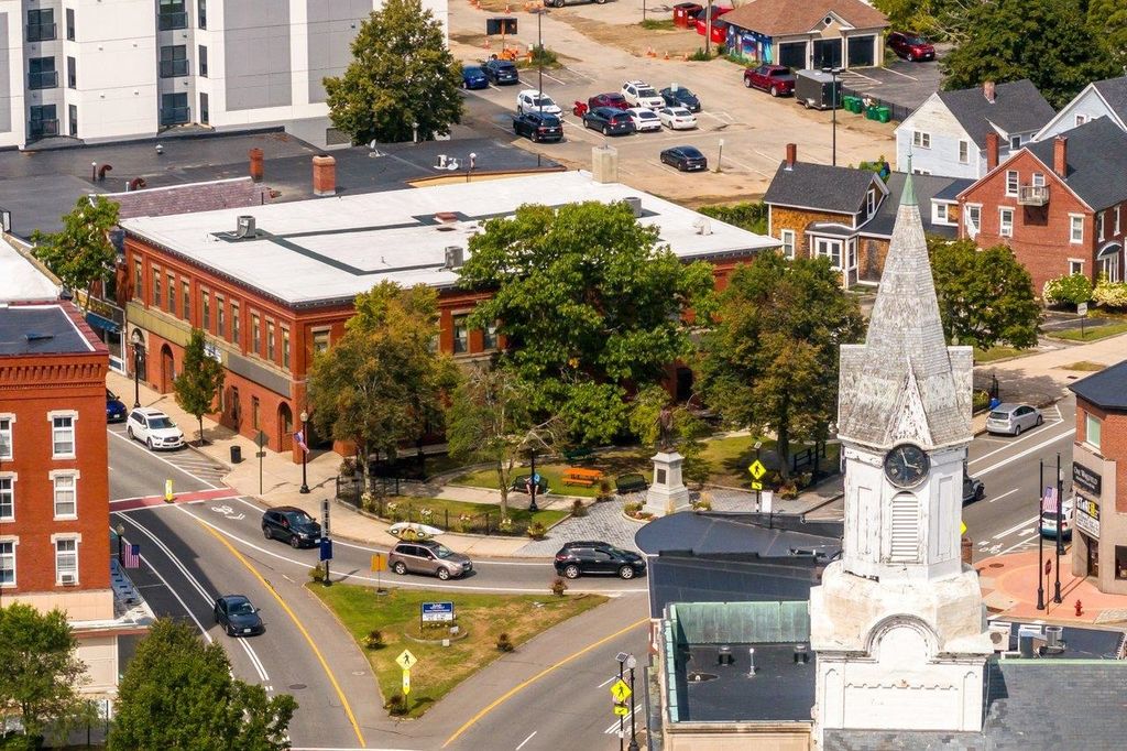 Photo of 1 North Main Street, Rochester, NH 03867 (MLS # 5060452)