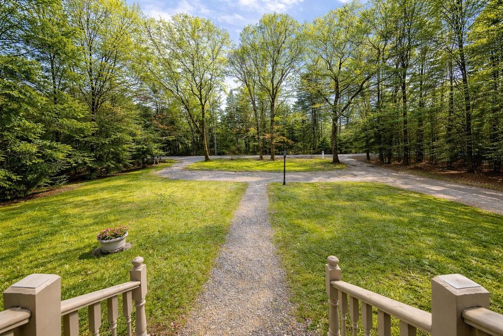 Photo of 28 Spring Road, Amherst, NH 03031 (MLS # 5080080)