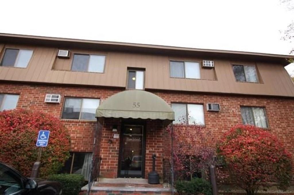 Photo of 55 Log Street #1F, Manchester, NH 03101 (MLS # 5081685)