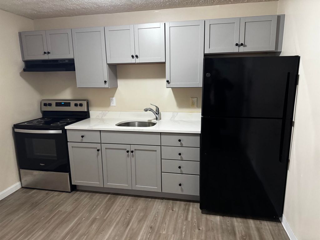 Photo of 55 Log Street #1F, Manchester, NH 03101 (MLS # 5081685)