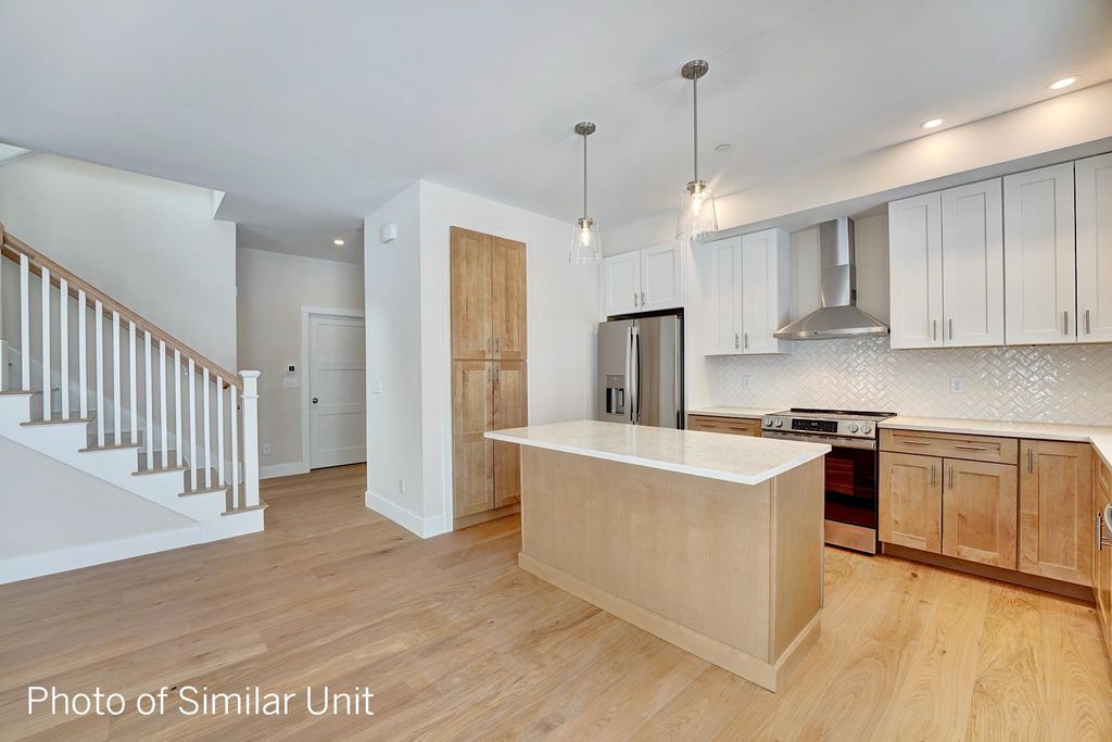 Photo of 36 Kasnet Drive, Rye, NH 03870 (MLS # 5056776)