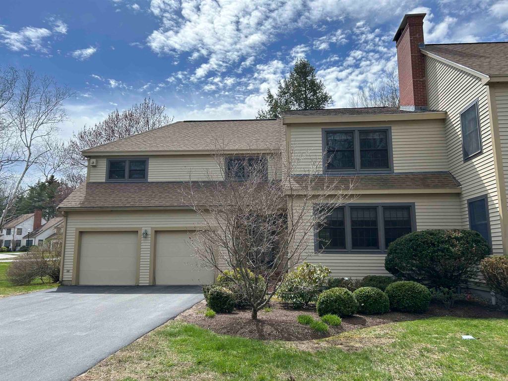 Photo of 15 Prentiss Way, Exeter, NH 03833 (MLS # 5077322)