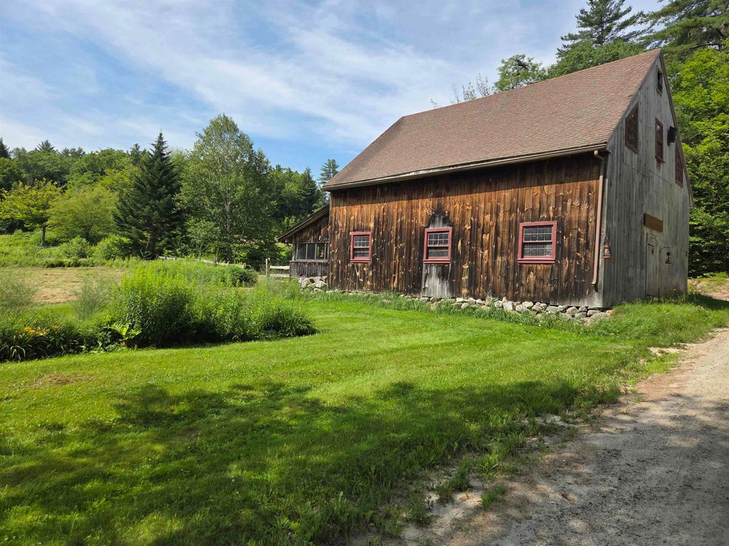 Photo of 49 Pedrick Road, Wilmot, NH 03287 (MLS # 5050082)