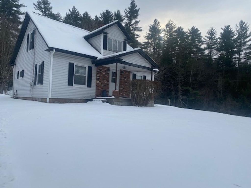 Photo of 552 S Main Street, Newport, NH 03773 (MLS # 5083099)