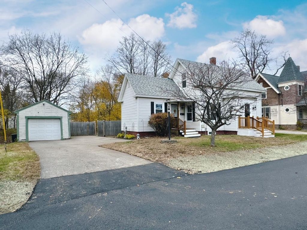 Photo of 12 Avon Street, Concord, NH 03301 (MLS # 5070083)