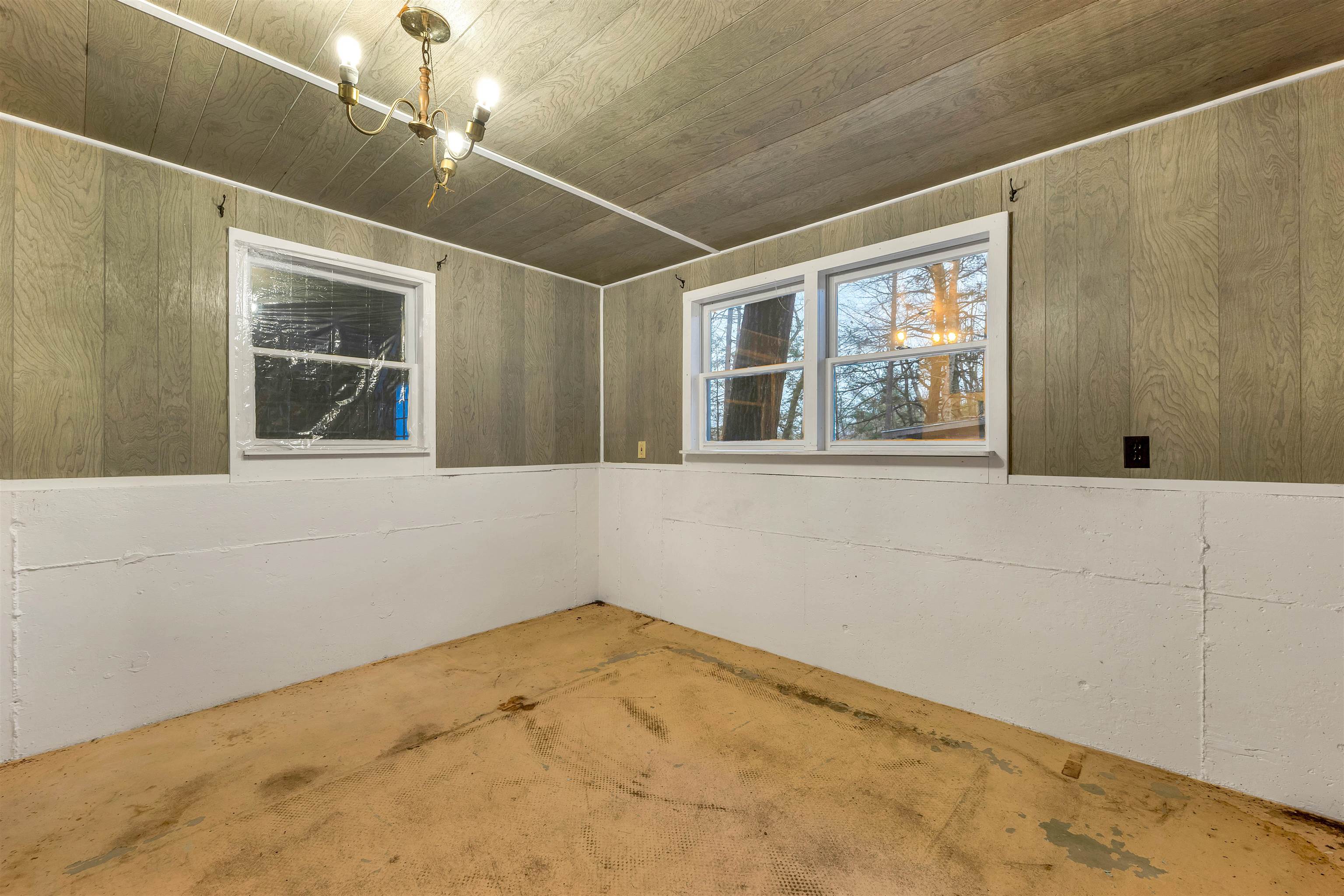 Deerfield, New Hampshire 03037, United States, 2 Bedrooms Bedrooms, ,1 BathroomBathrooms,Residential,Active,246774