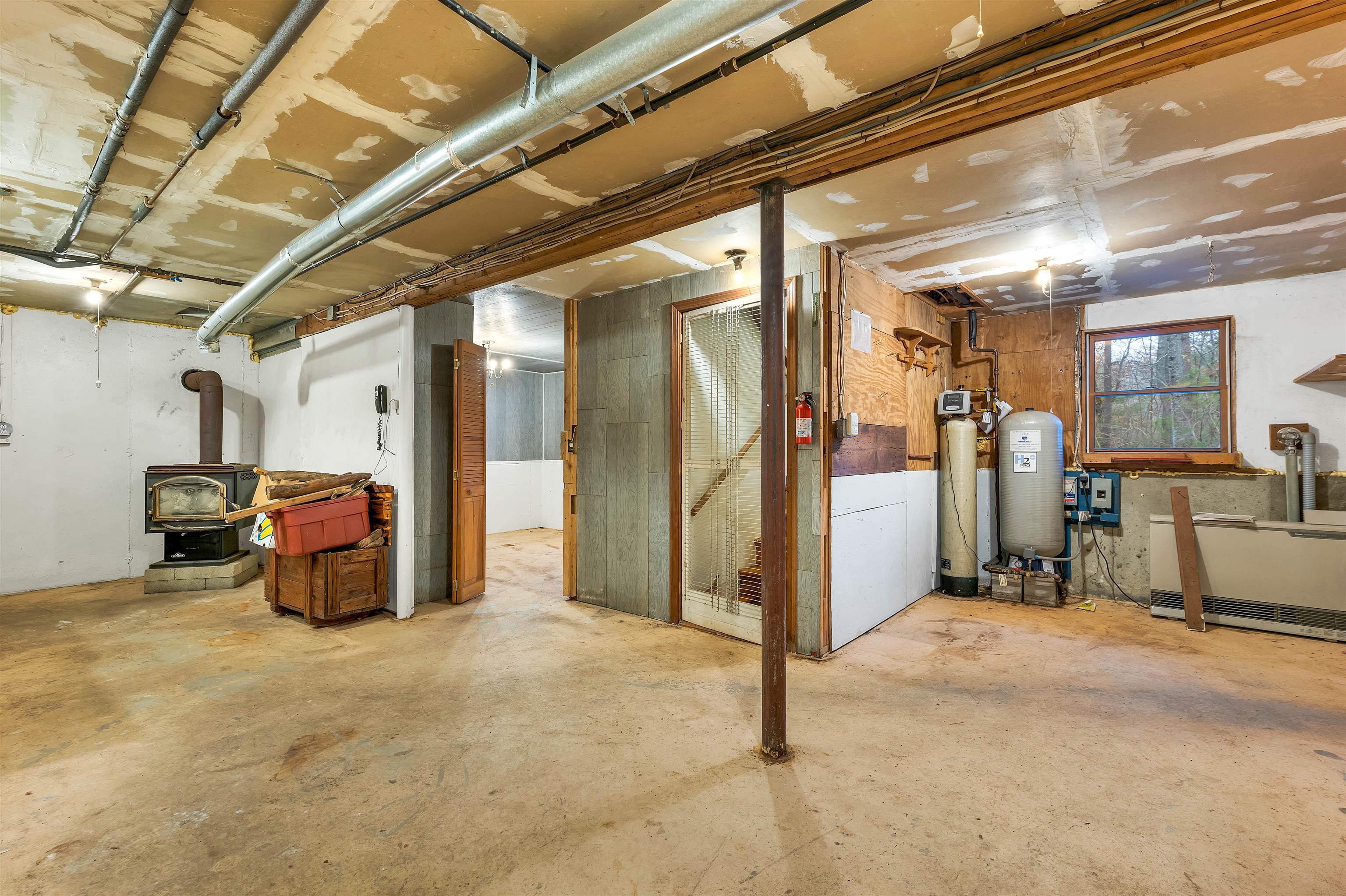 Deerfield, New Hampshire 03037, United States, 2 Bedrooms Bedrooms, ,1 BathroomBathrooms,Residential,Active,246774