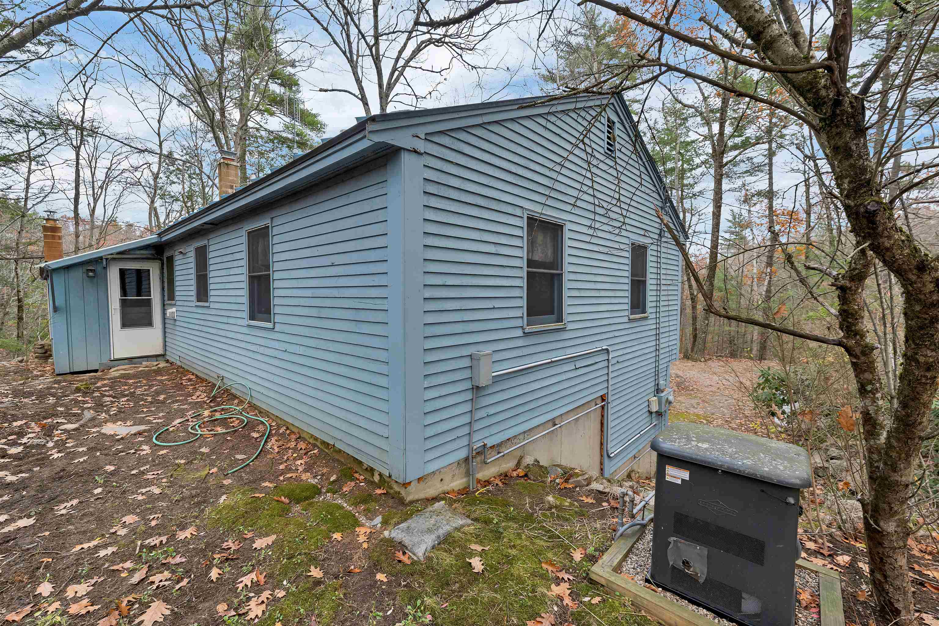 Deerfield, New Hampshire 03037, United States, 2 Bedrooms Bedrooms, ,1 BathroomBathrooms,Residential,Active,246774