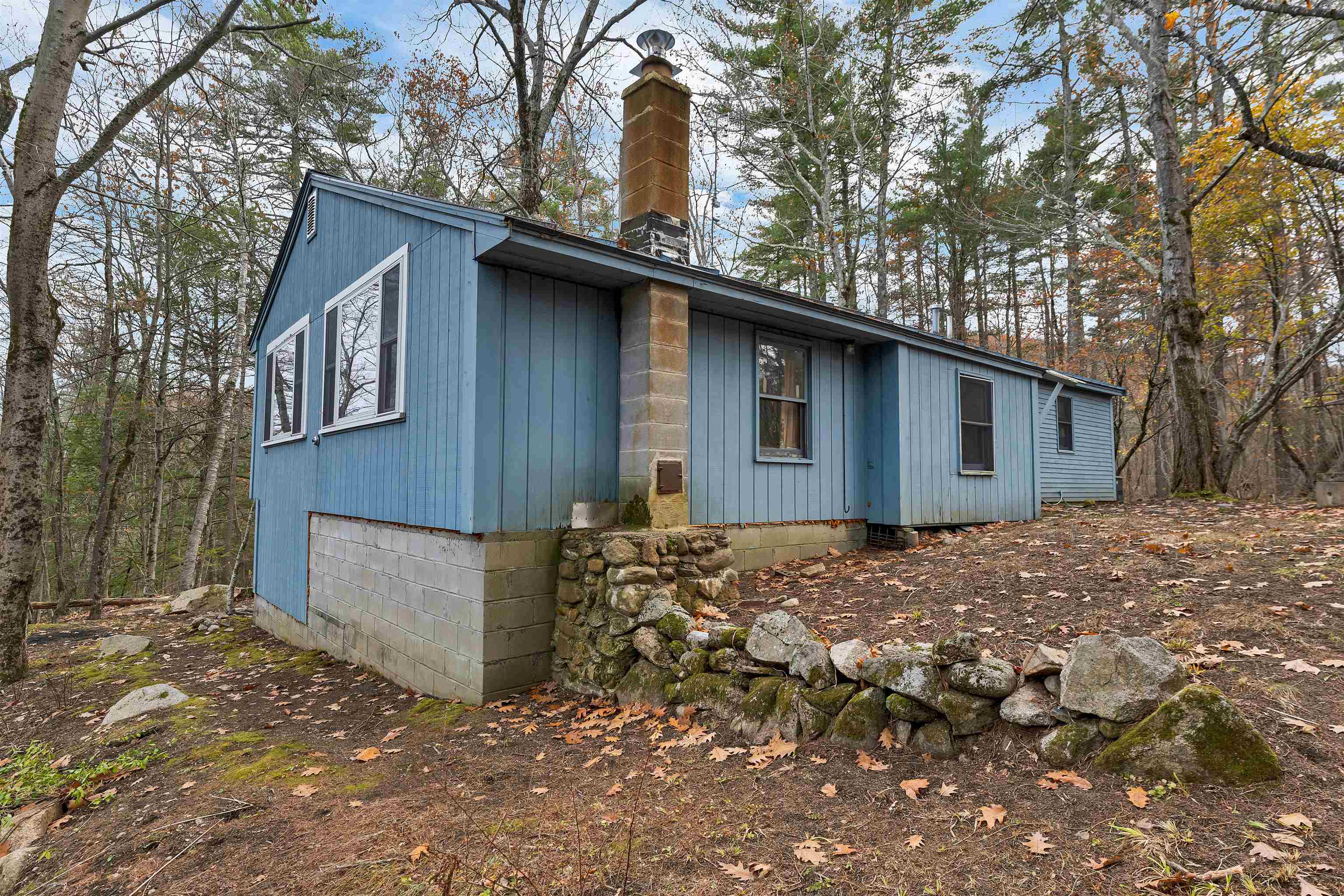 Deerfield, New Hampshire 03037, United States, 2 Bedrooms Bedrooms, ,1 BathroomBathrooms,Residential,Active,246774