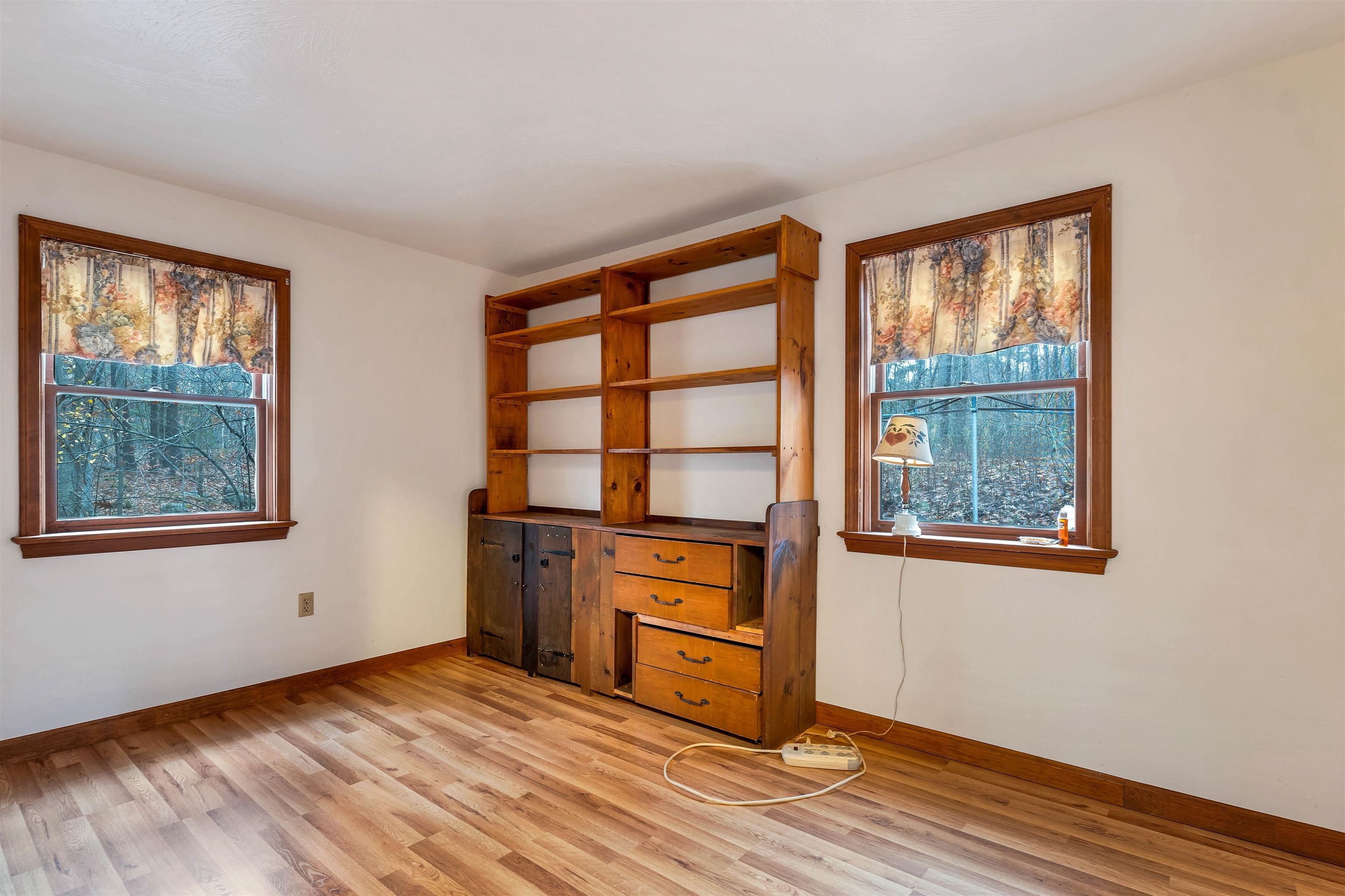 Deerfield, New Hampshire 03037, United States, 2 Bedrooms Bedrooms, ,1 BathroomBathrooms,Residential,Active,246774