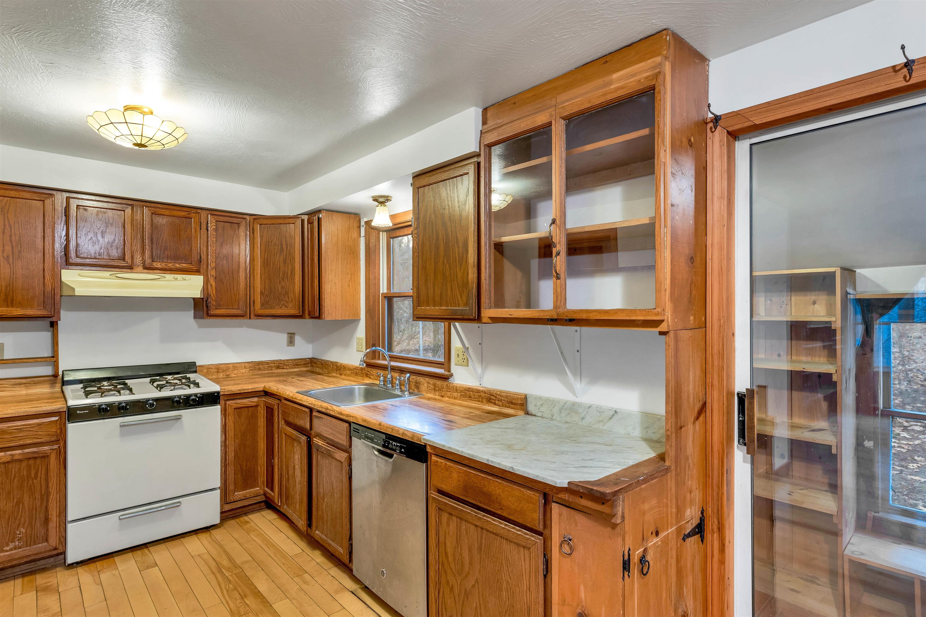 Deerfield, New Hampshire 03037, United States, 2 Bedrooms Bedrooms, ,1 BathroomBathrooms,Residential,Active,246774