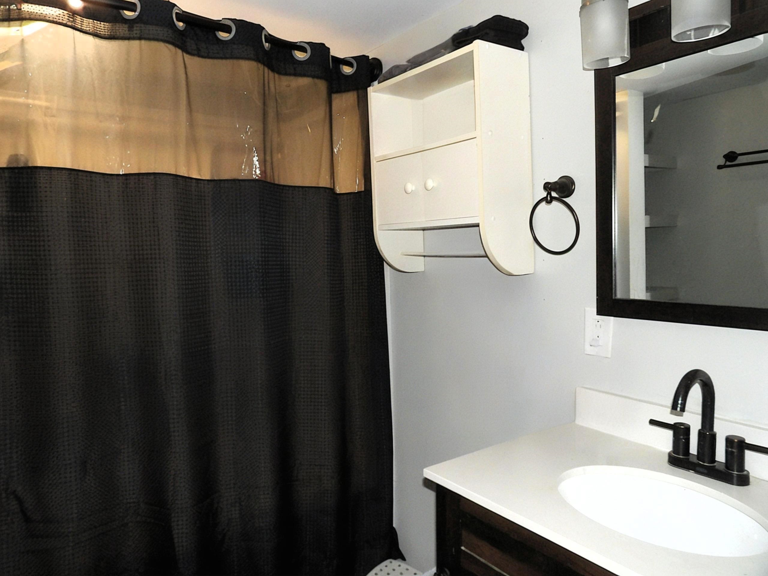 St. Albans Town, Vermont 05478, United States, 4 Bedrooms Bedrooms, ,2 BathroomsBathrooms,Residential,Active,159954