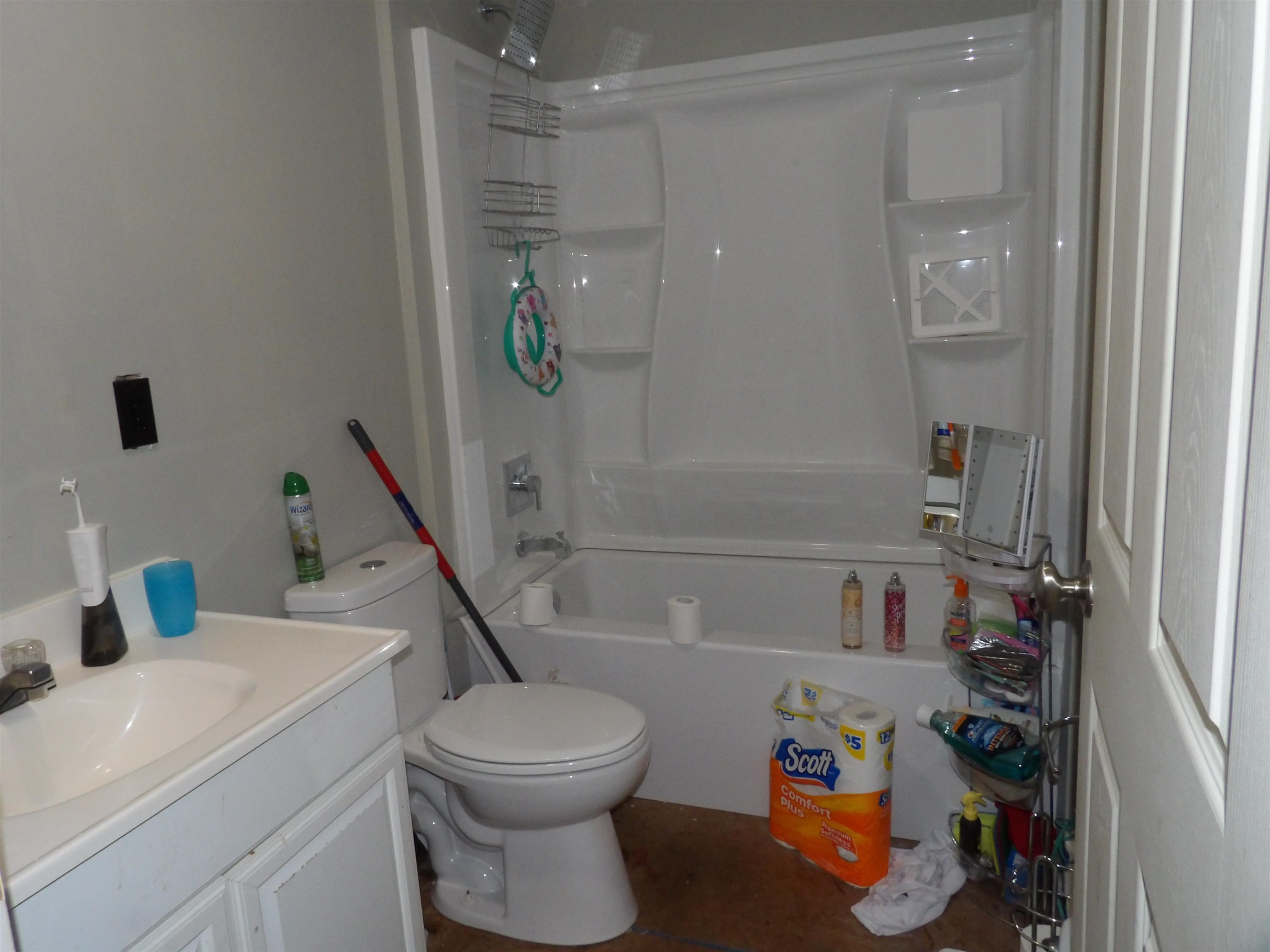 St. Albans Town, Vermont 05478, United States, 4 Bedrooms Bedrooms, ,2 BathroomsBathrooms,Residential,Active,159954