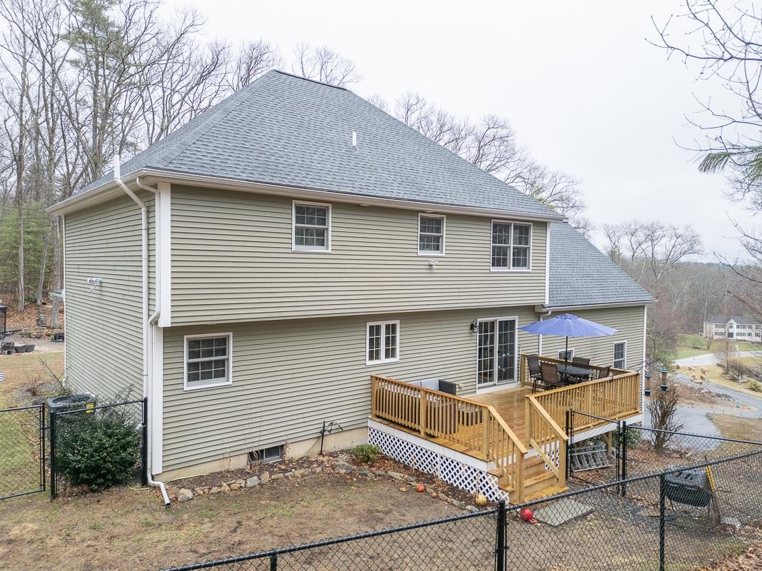 136 Wyndridge Circle