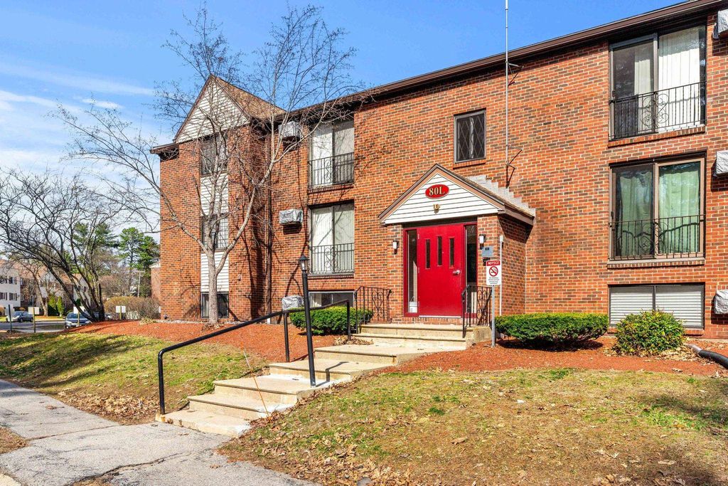 Photo of 80 English Village Road #102, Manchester, NH 03102 (MLS # 5084511)