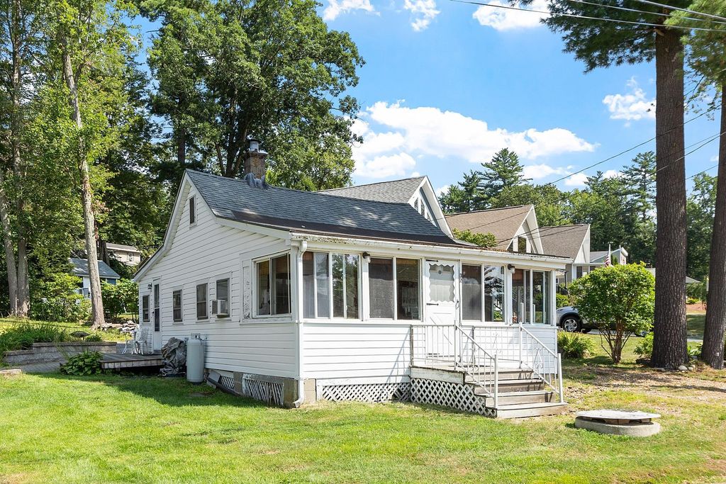 Photo of 32 Ells Road, Hampstead, NH 03841 (MLS # 5087525)