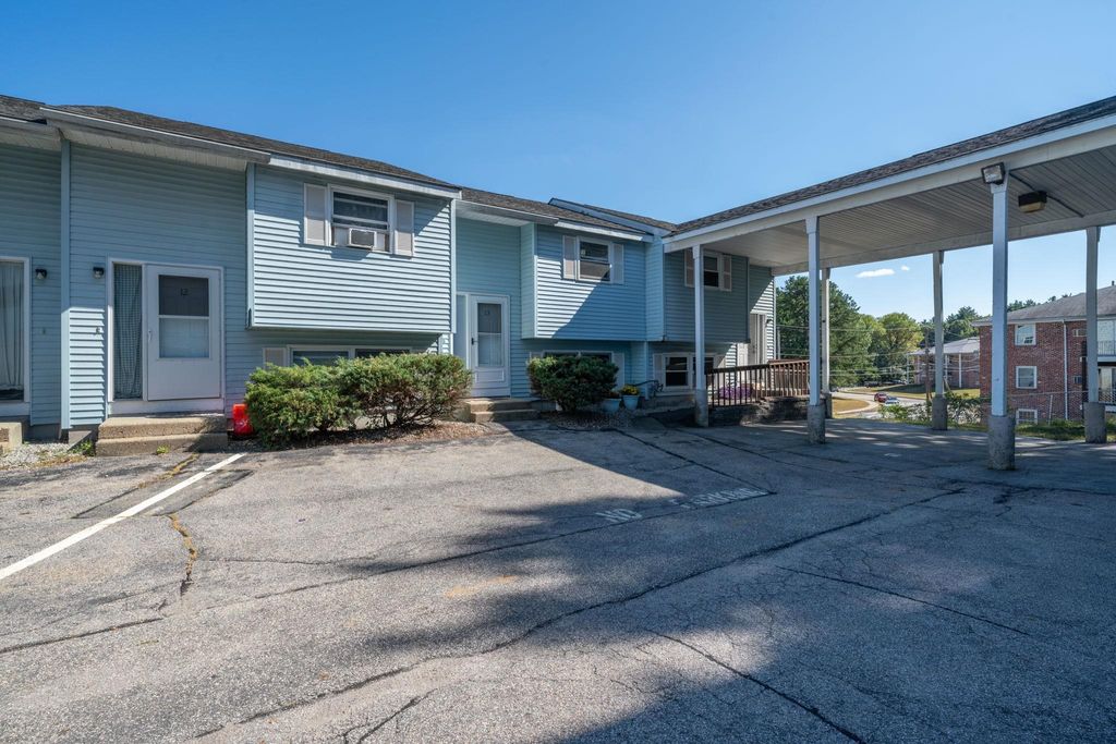 Photo of 186 Dunbarton Road #13, Manchester, NH 03102 (MLS # 5061224)