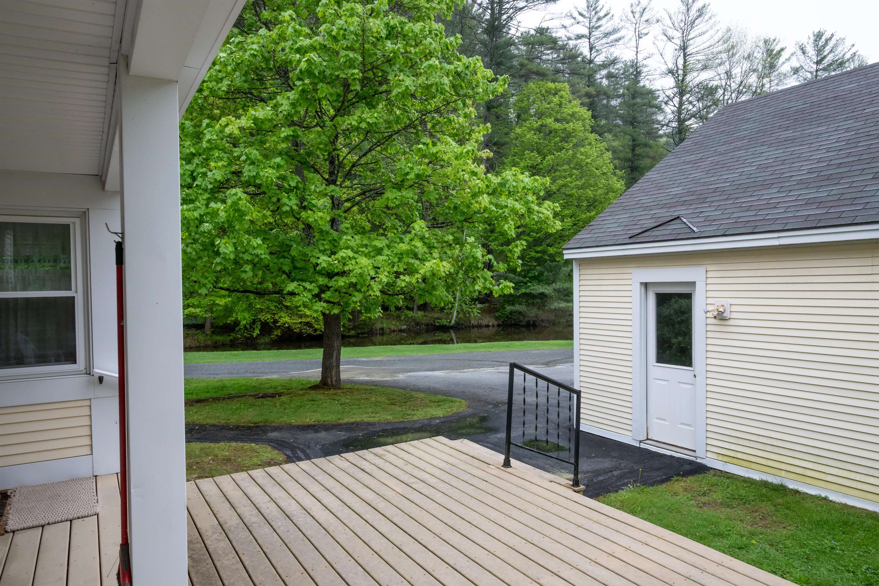 17 Golf Pond Avenue