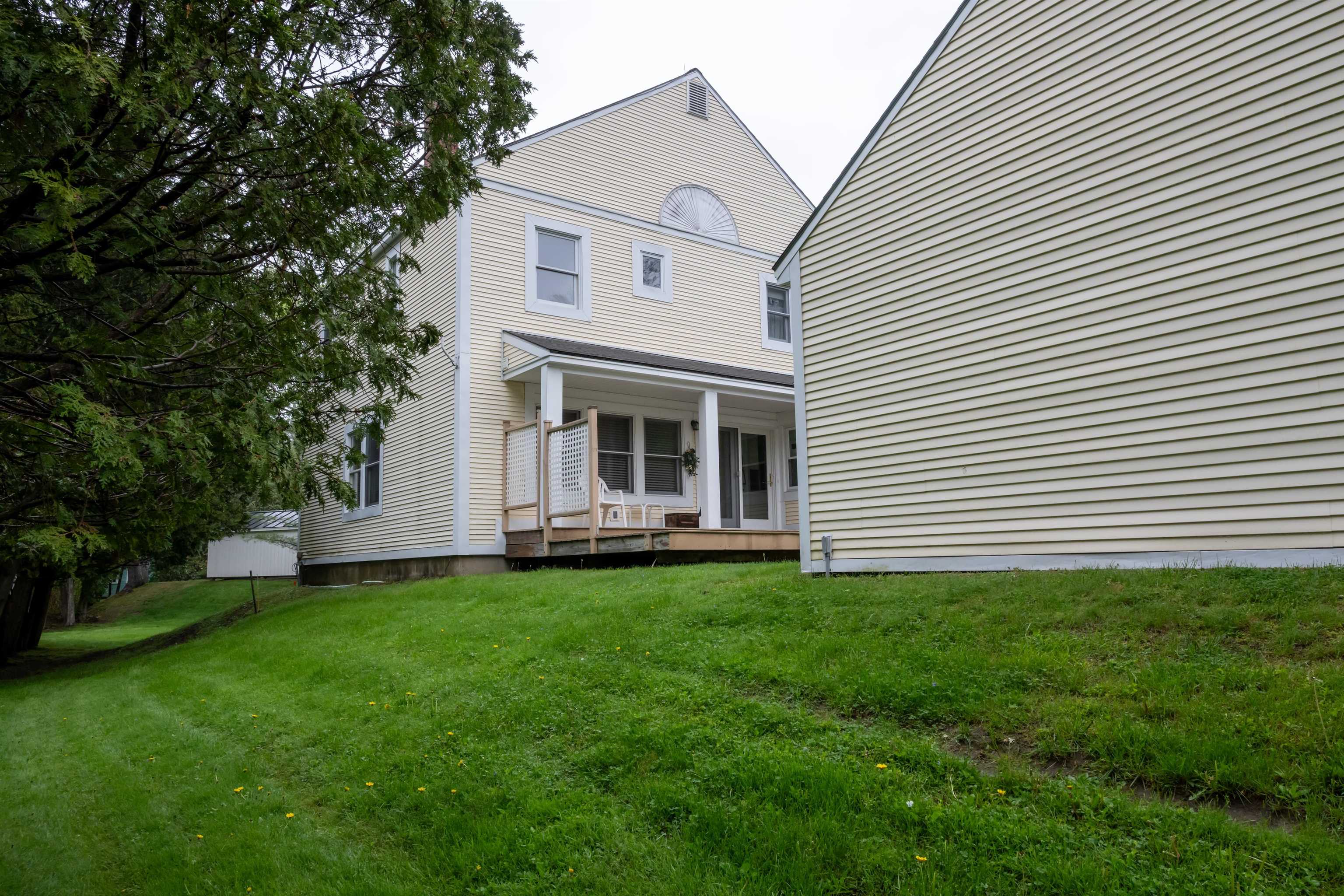 17 Golf Pond Avenue