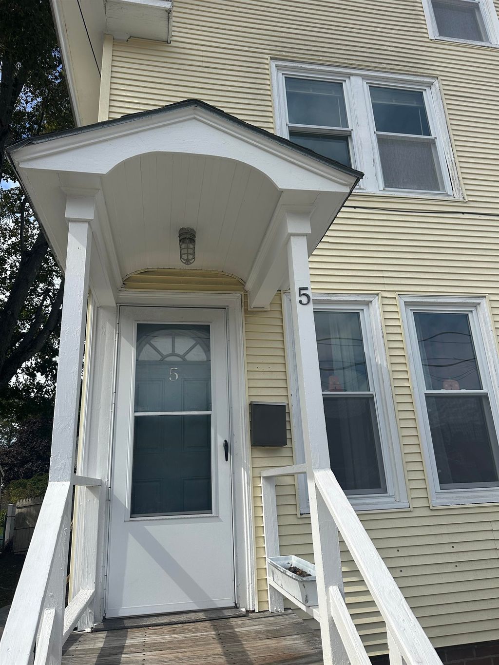 Photo of 5 Charter Street, Exeter, NH 03833 (MLS # 5066988)