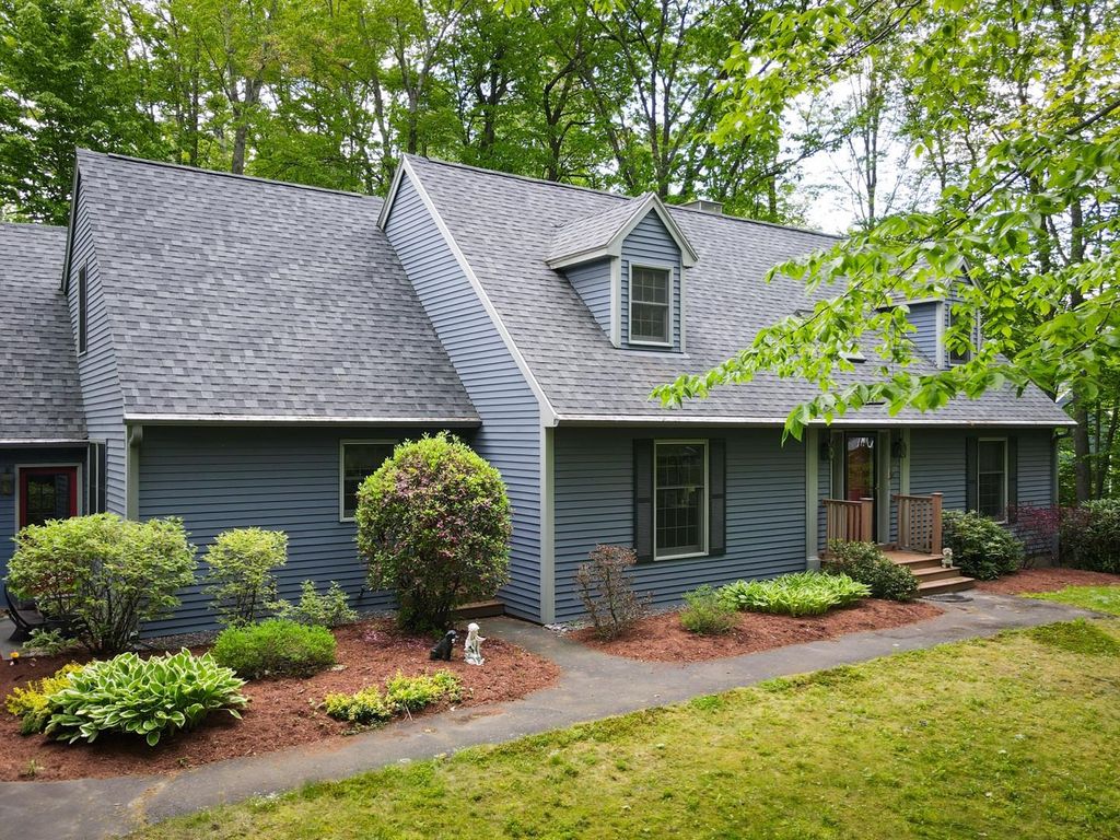 Photo of 39 Robertson Drive, Gilford, NH 03249 (MLS # 5051074)