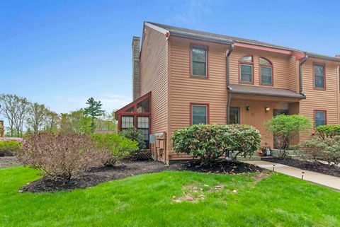 Photo of 240 Franklin Street #9, Laconia, NH 03246 (MLS # 5053502)