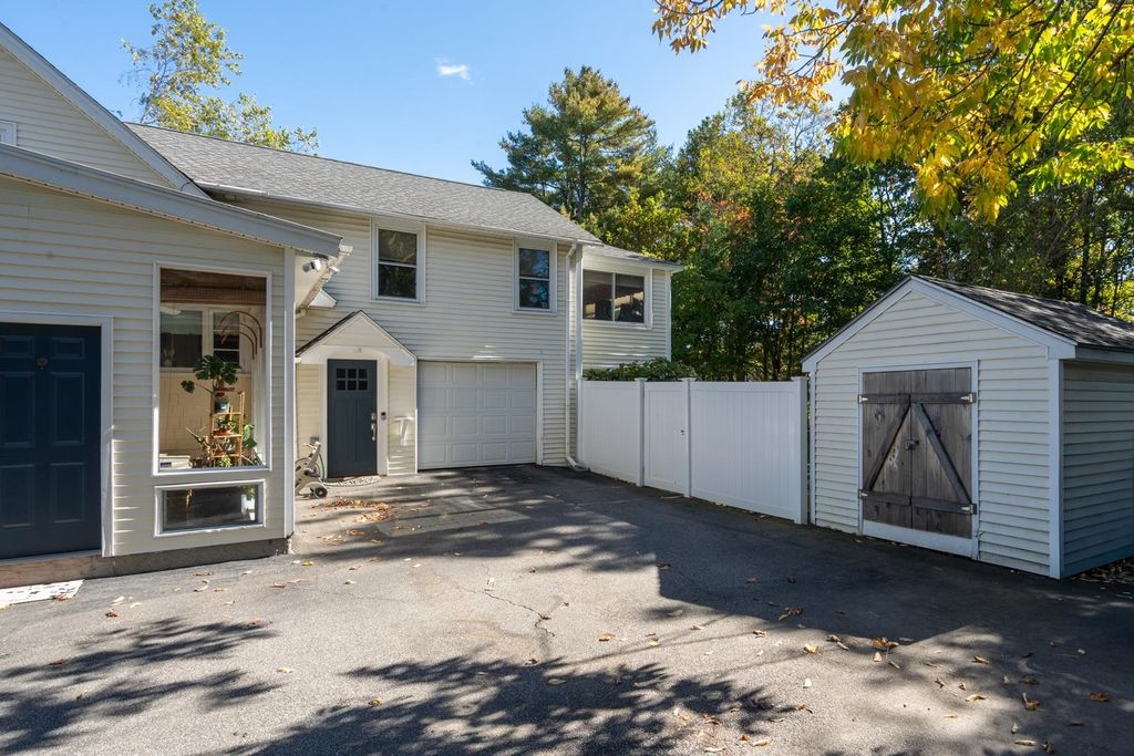 Photo of 16 Chase Street, Concord, NH 03301 (MLS # 5064246)