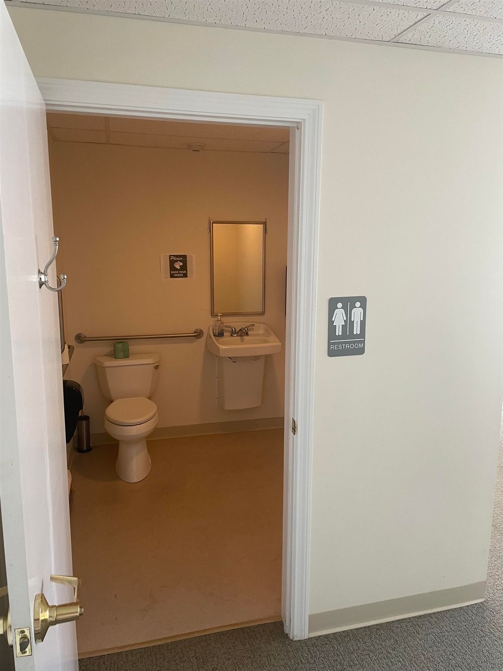 Photo of 10 Center Street, Wolfeboro, NH 03894 (MLS # 5063448)