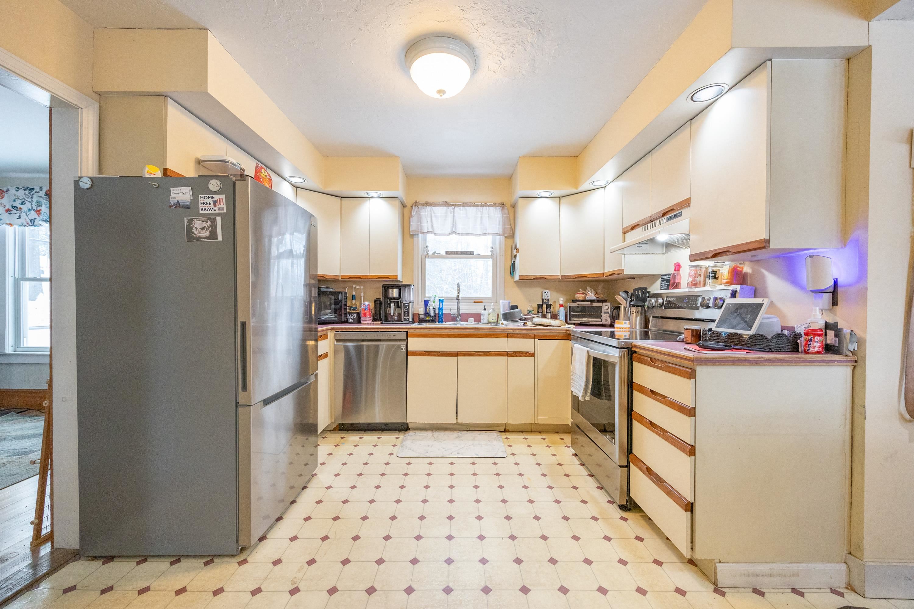 455 Daniel Webster Highway