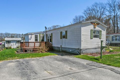 90 Whip-Poor-Will Street Seabrook NH 03874