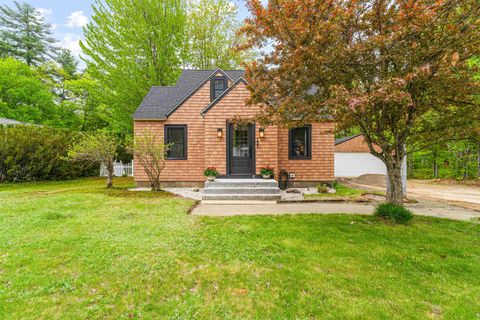 131 Grove Street Conway NH 03860