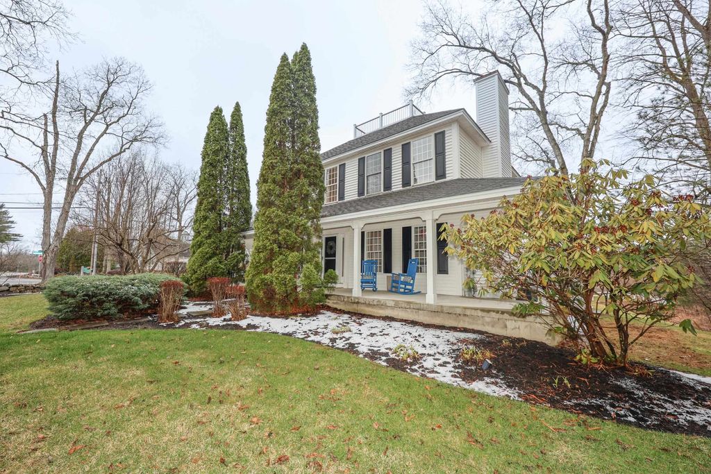 Photo of 1 Greenfield Parkway, Bedford, NH 03110 (MLS # 5082730)