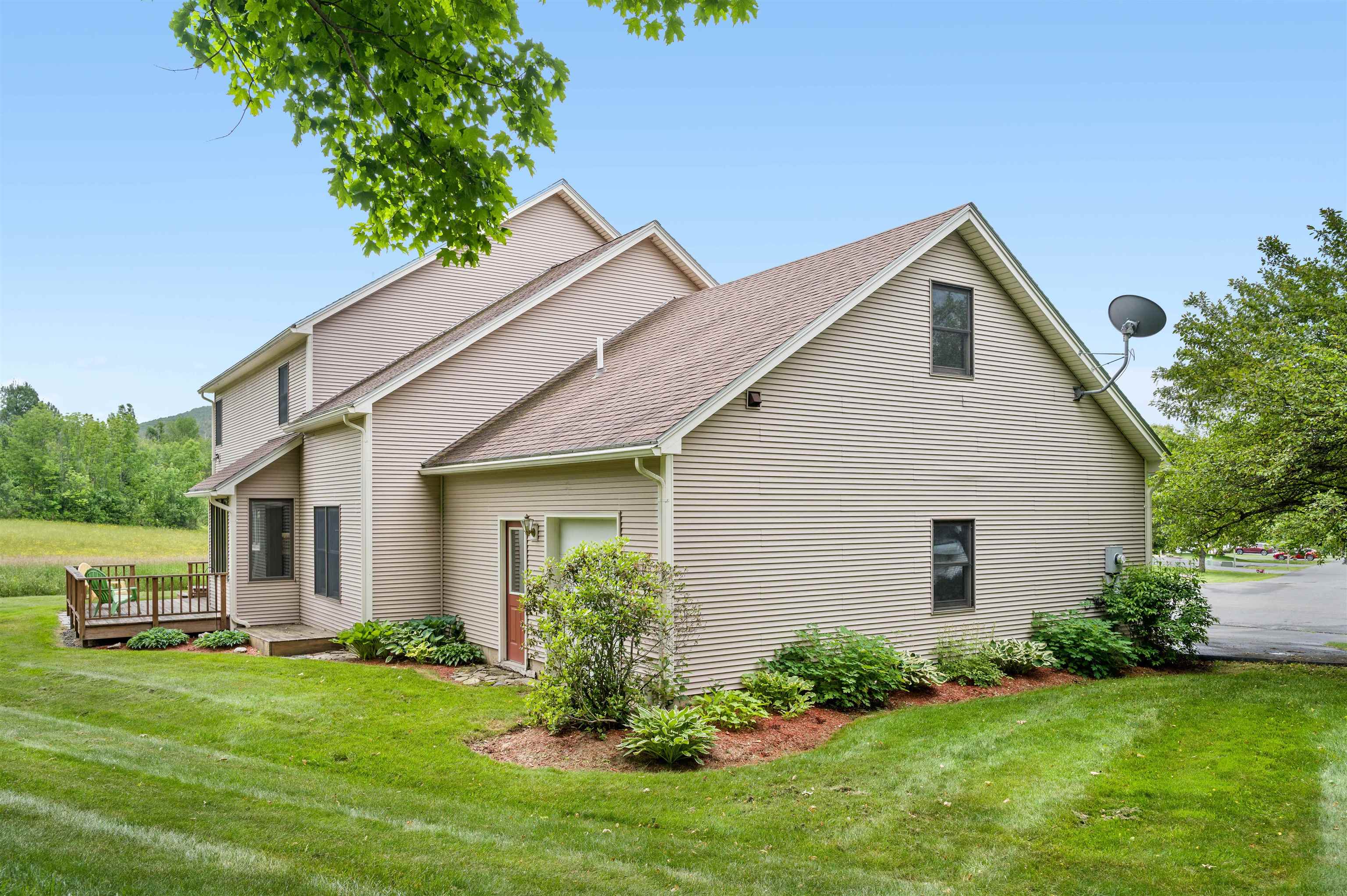 73 Cobble Hill Meadows