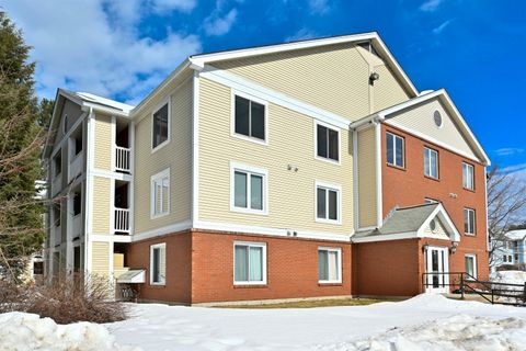 Photo of 3 Timberwood Drive #301, Goffstown, NH 03045 (MLS # 5077917)