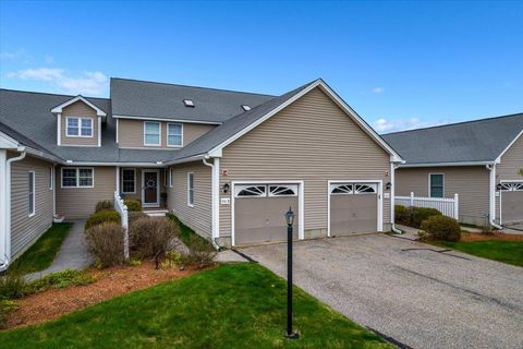 Photo of 214 Cardigan Drive #B, Pembroke, NH 03275 (MLS # 5085760)