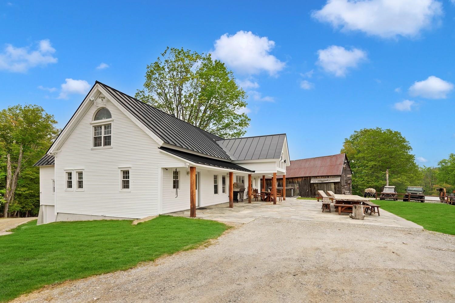 85 Pallottas Hill Road