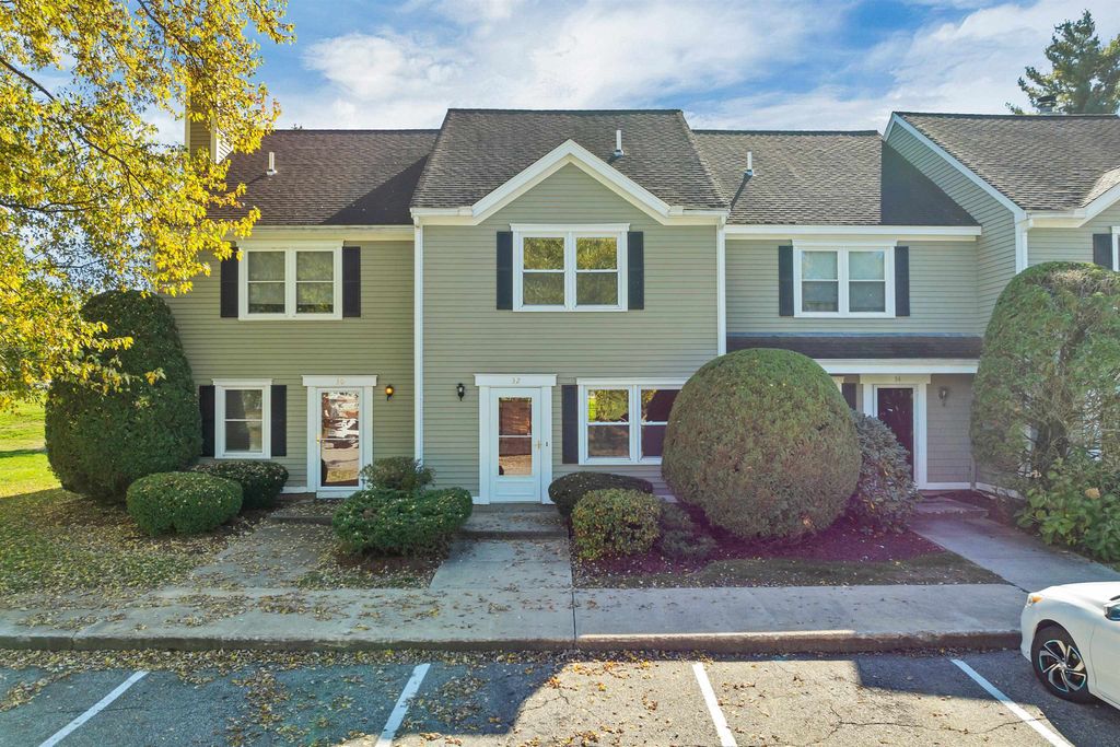 Photo of 32 Cadogan Way, Nashua, NH 03062 (MLS # 5067702)