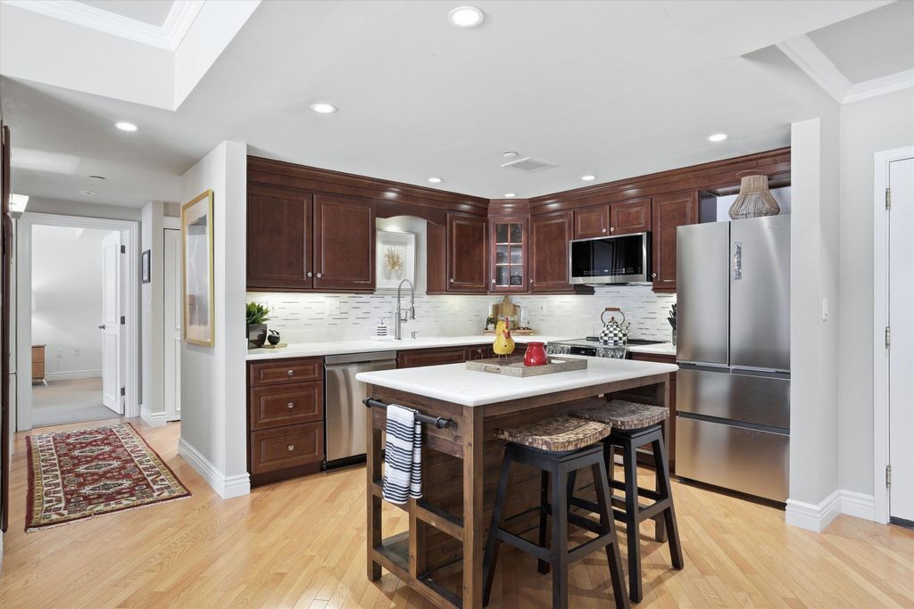 Photo of 300 River Road #106, Manchester, NH 03104 (MLS # 5077753)