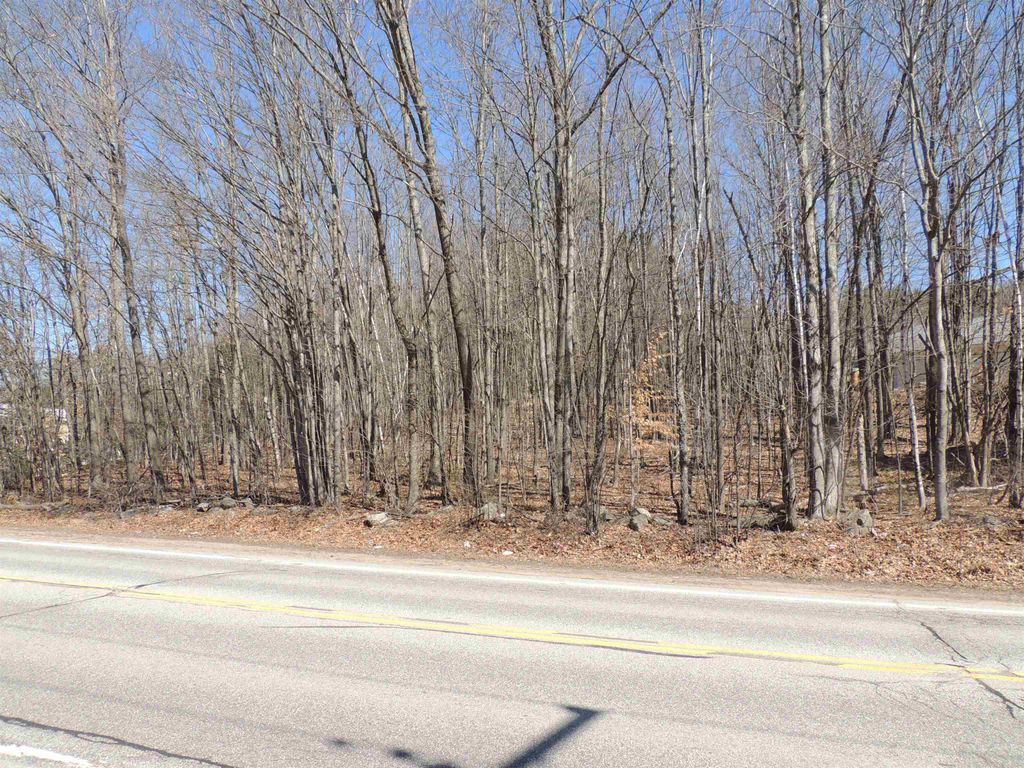 Photo of 533 West Main Street, Tilton, NH 03276 (MLS # 5083241)