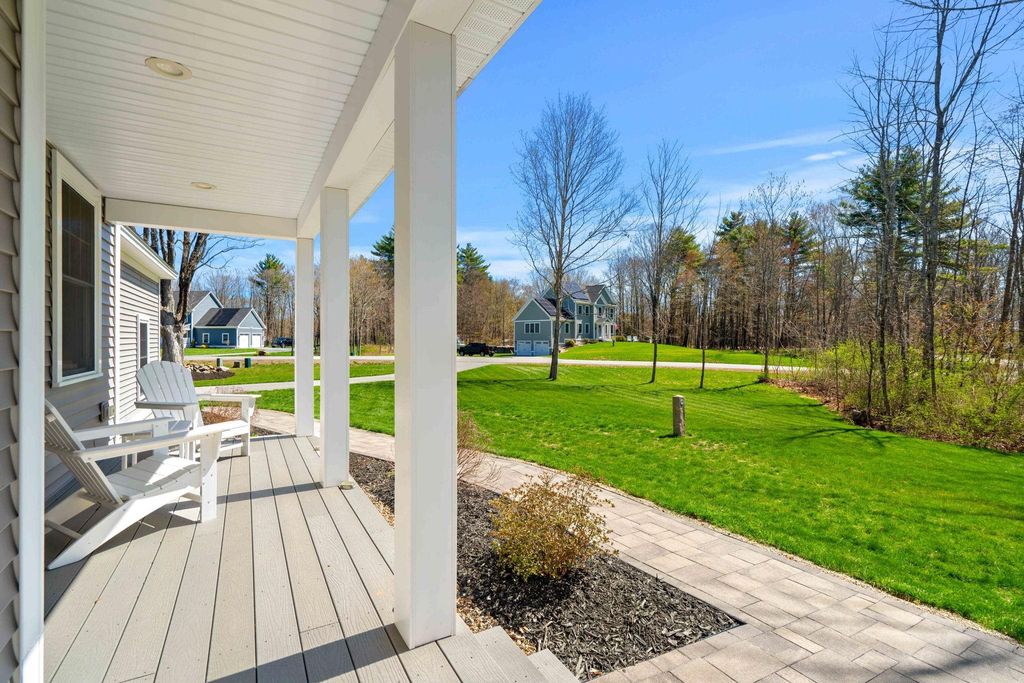 Photo of 4 Overlook Drive, Epping, NH 03042 (MLS # 5085758)